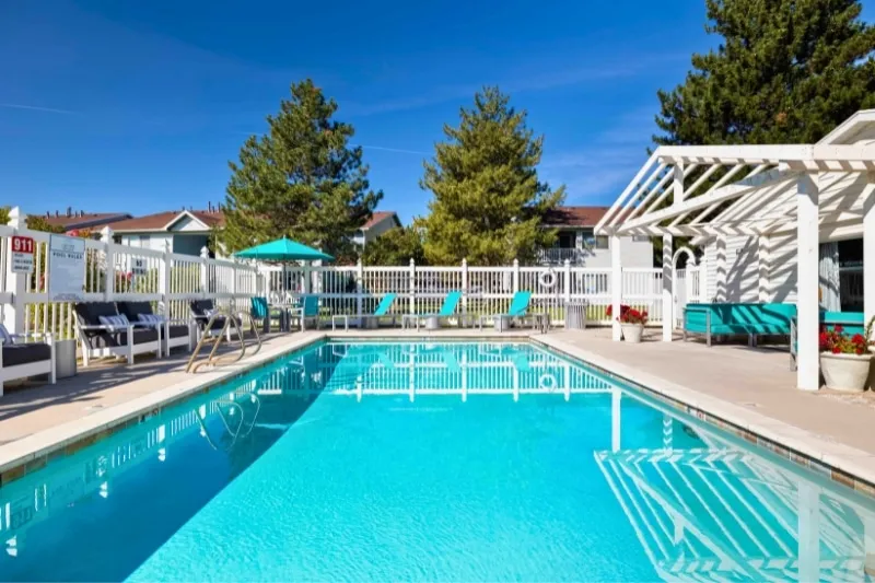 Lakeside Village Apartments