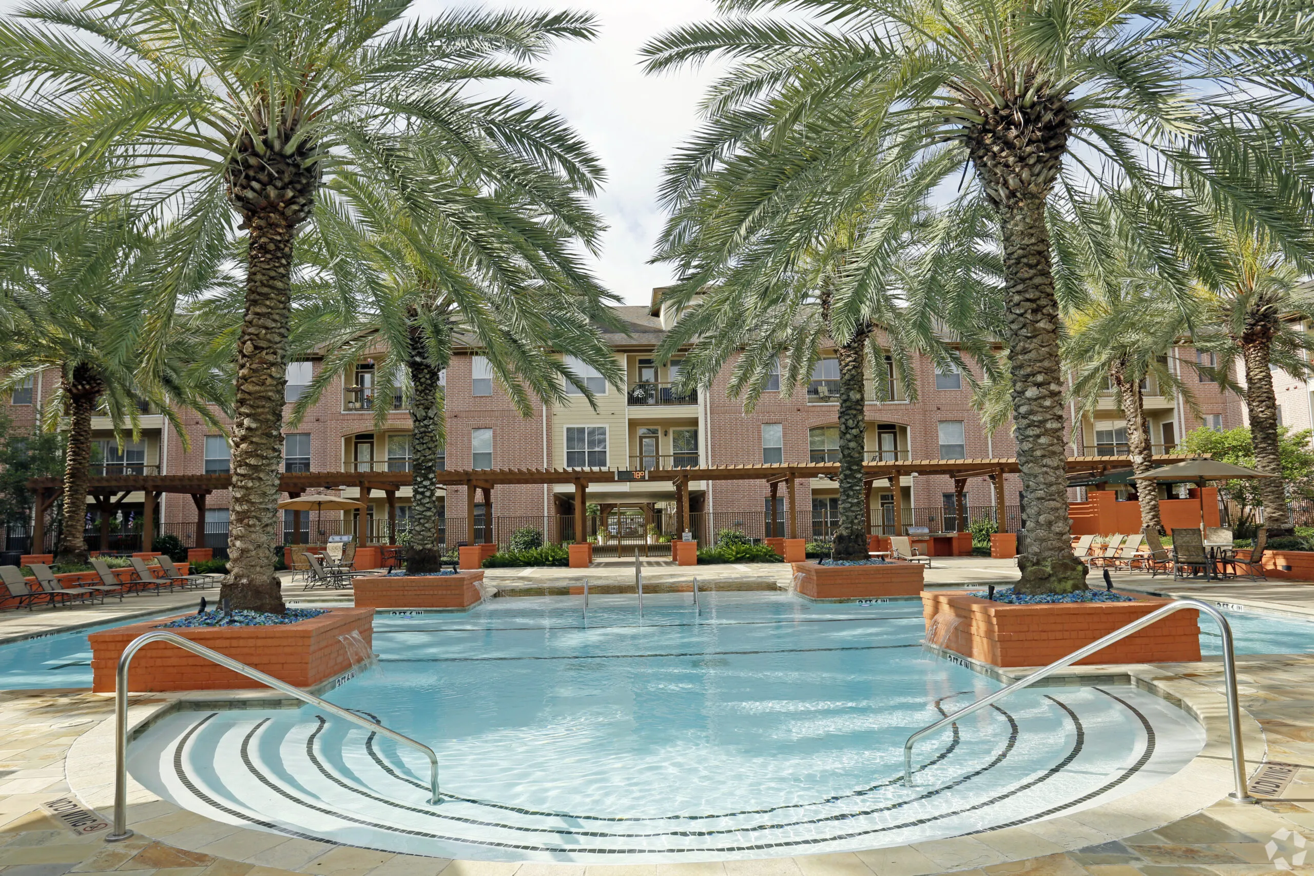Elate Royal Oaks