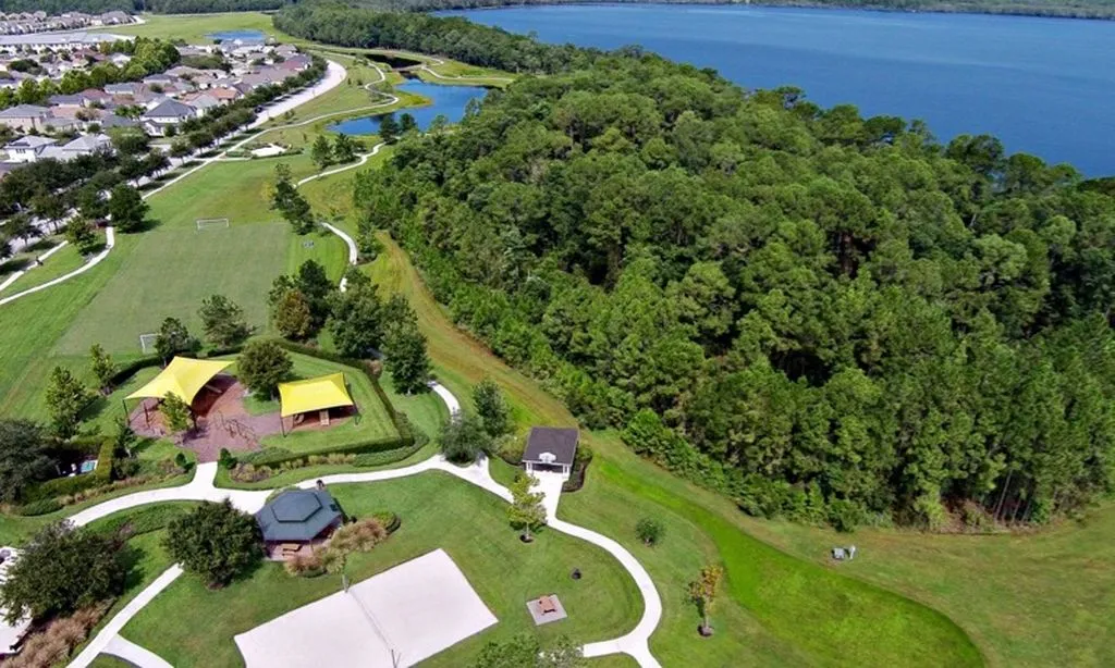 The Lakes at Harmony