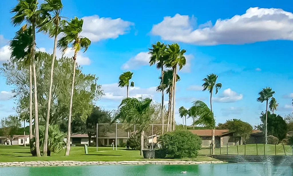 Sunshine Country Club Estates