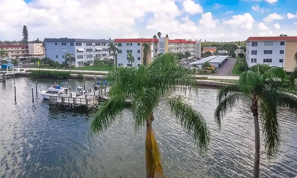 Town Shores of Gulfport