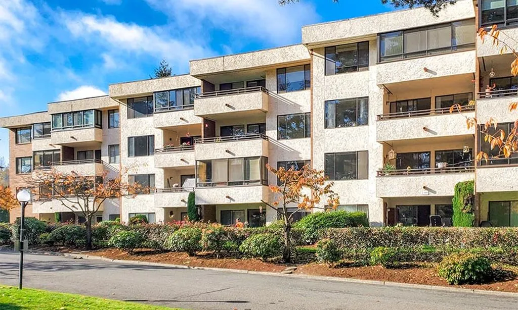 Glen Acres Condominiums