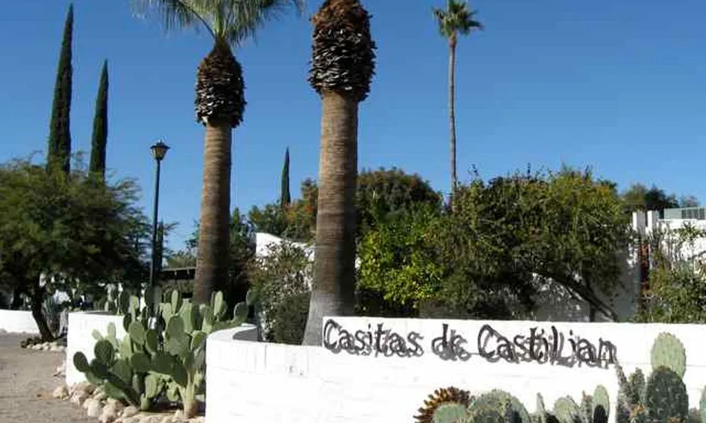 Casitas de Castilian