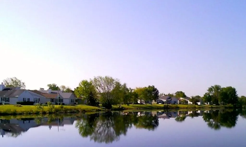 Leisuretowne