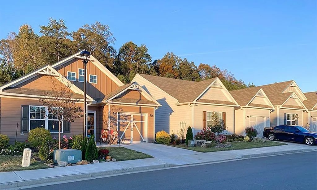 Villages at River Pointe