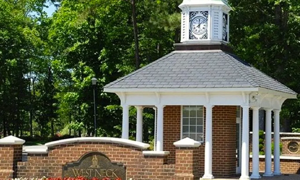 The Villages at West Neck