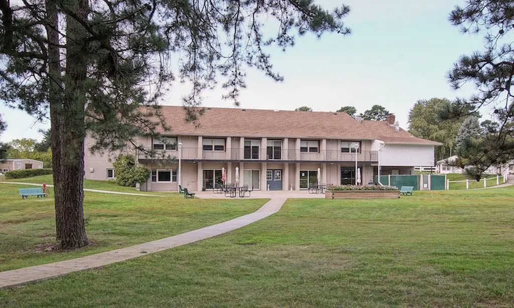 Crestwood Village 1