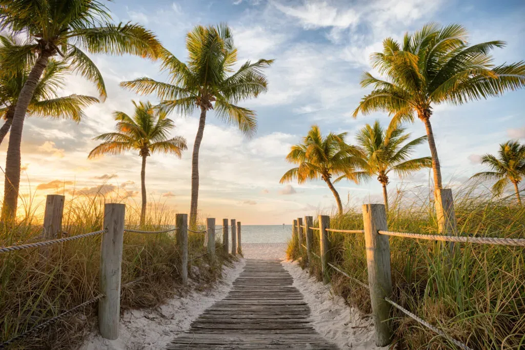 Florida Retirement Explained: Best Places, Benefits & Costs (2025)