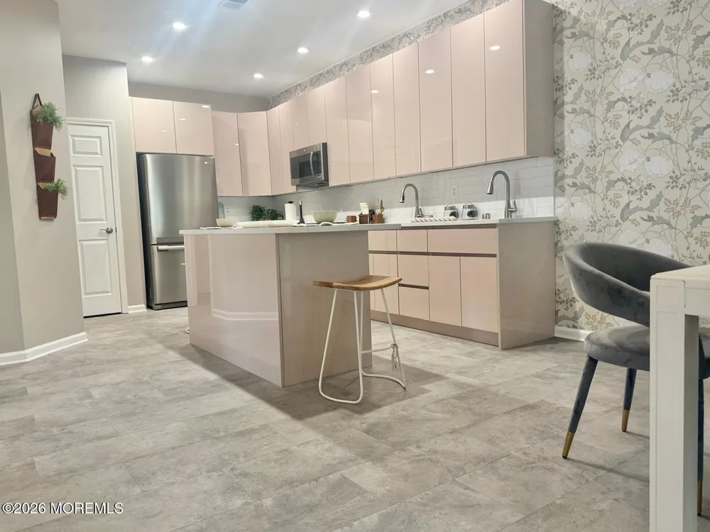 17 FOXWOOD RD, LAKEWOOD, NJ 08701 | The Fairways at Lake Ridge | 55 ...