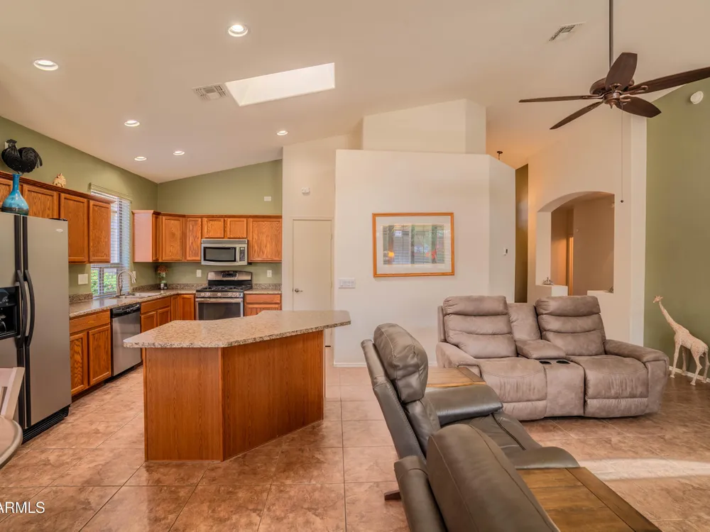 18259 W Buena Vista Dr, Surprise, Az 85374 | Arizona Traditions | 55 ...