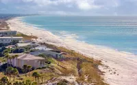 Retiring in North Florida & the Panhandle: Lifestyle, Communities & Home Prices (2025)