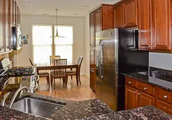 Kitchen & Dining