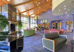 Modjeska Lounge