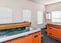 Jacuzzi Room