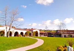 Del Sur Community Center