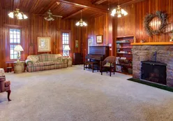 Clubhouse Lobby