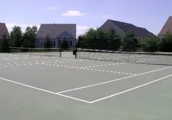 2 Tennis Courts
