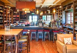 Coop's Cafe