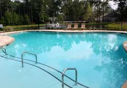 Outdoor Resort-Style Pool