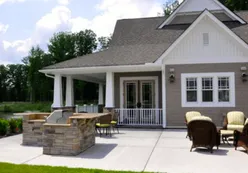 Outdoor Patio and Grill