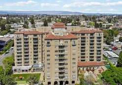 The Peninsula Regent