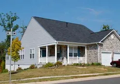 100 Low-Maintenance Homes