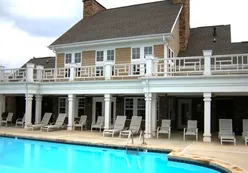 Community Clubhouse & Outdoor Pool
