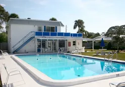 Clubhouse & Outdoor Pool