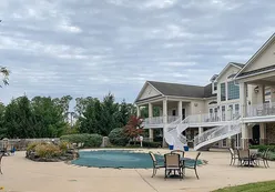 Outdoor Pool & Spa