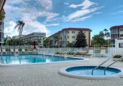 Outdoor Pool & Spa