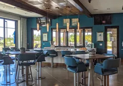 Clubhouse Bar