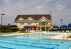 Outdoor Resort-style Pool
