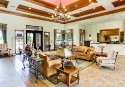 Clubhouse Lobby