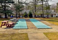 2 Shuffleboard Courts