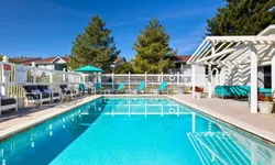 Lakeside Village Apartments - Salt Lake City, UT