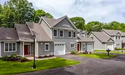 Cobblestone Court - Essex, CT