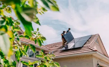 Solar Power in 55+ Communities: What’s Allowed and What’s Not