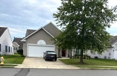 51 Country Ln, Columbus, NJ 08022