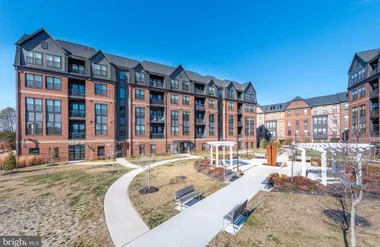 3925 FAIR RIDGE DR 303, FAIRFAX, VA, 220..., Fairfax, VA 22033