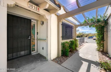 1018 S CALLE DE LA TEMPORADA, GREEN VALL..., Green Valley, AZ 85614