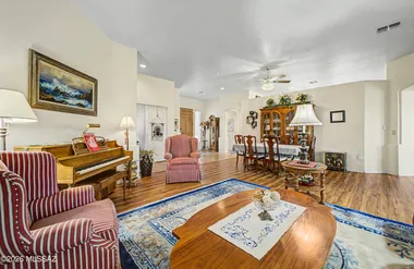 2329 W CALLE BALAUSTRE, GREEN VALLEY, AZ..., Green Valley, AZ 85622
