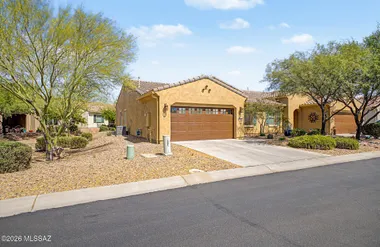 1762 E BURNING HILL DR, GREEN VALLEY, AZ..., Green Valley, AZ 85614