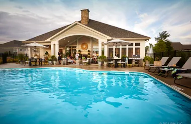 The Courtyards at Holly S...