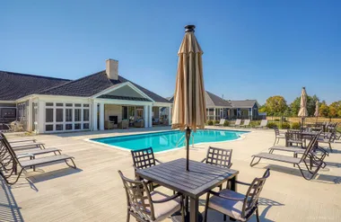 The Courtyards at White O...