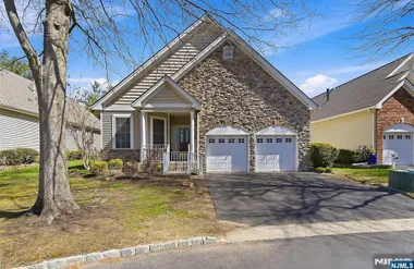 102 HUMMINGBIRD DR, TRENTON, NJ, 08690, Trenton, NJ 08690