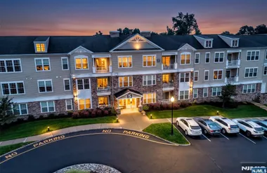 5208 VETERANS DR, ROCKAWAY TOWNSHIP, NJ,..., Rockaway Township, NJ 07885