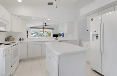 6180 RESERVE CIR 203, NAPLES, FL, 34119, Naples, FL 34119