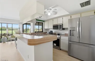 5585 TRAILWINDS DR 314, FORT MYERS, FL, ..., Fort Myers, FL 33907