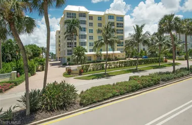 1900 GULF SHORE BLVD 303, NAPLES, FL, 34..., Naples, FL 34102