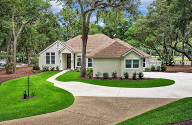 60 WEDGEFIELD DR, HILTON HEAD ISLAND, SC..., Hilton Head Island, SC 29926